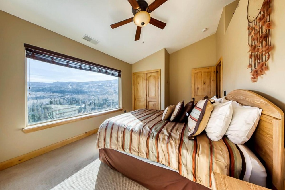 580 Hunter Ridge Dr - View~Topia Image 14
