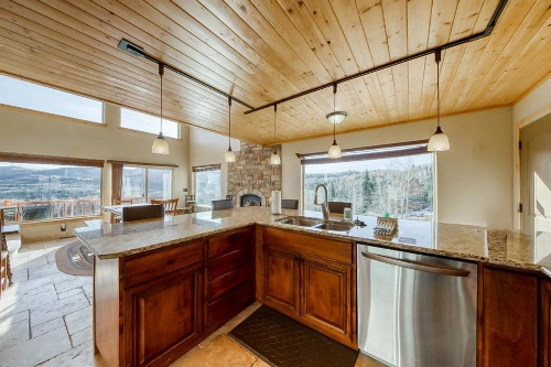 580 Hunter Ridge Dr - View~Topia image 17