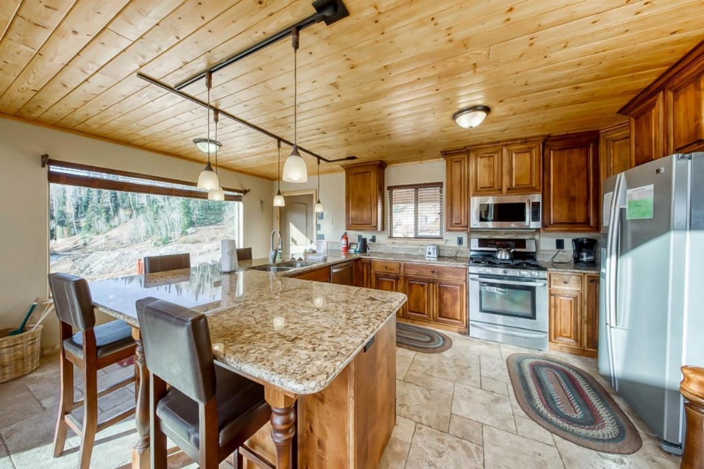 580 Hunter Ridge Dr - View~Topia Image 19