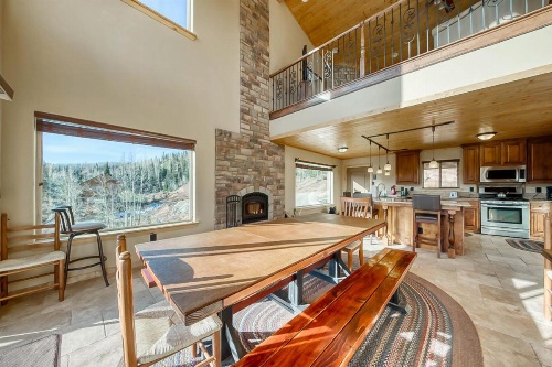 580 Hunter Ridge Dr - View~Topia image 22