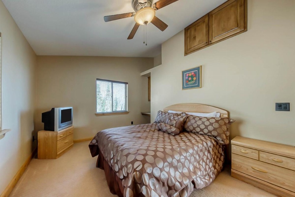 580 Hunter Ridge Dr - View~Topia Image 24